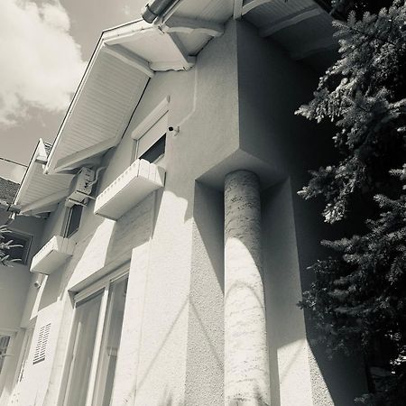 La Casa Tamaris Lägenhet Senta Exteriör bild
