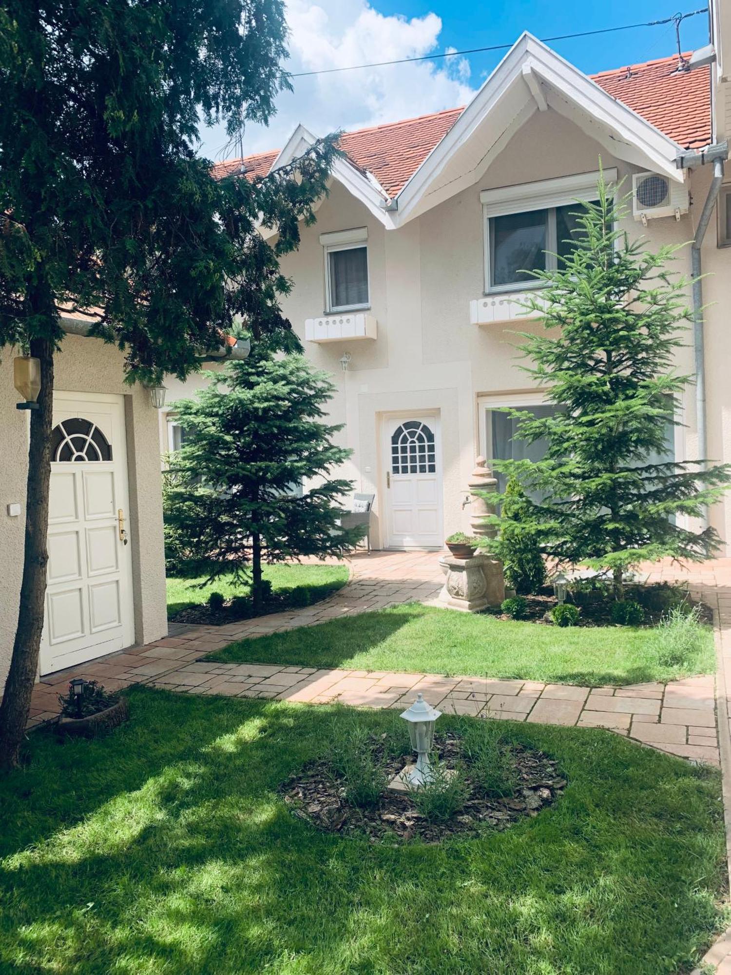 La Casa Tamaris Lägenhet Senta Exteriör bild